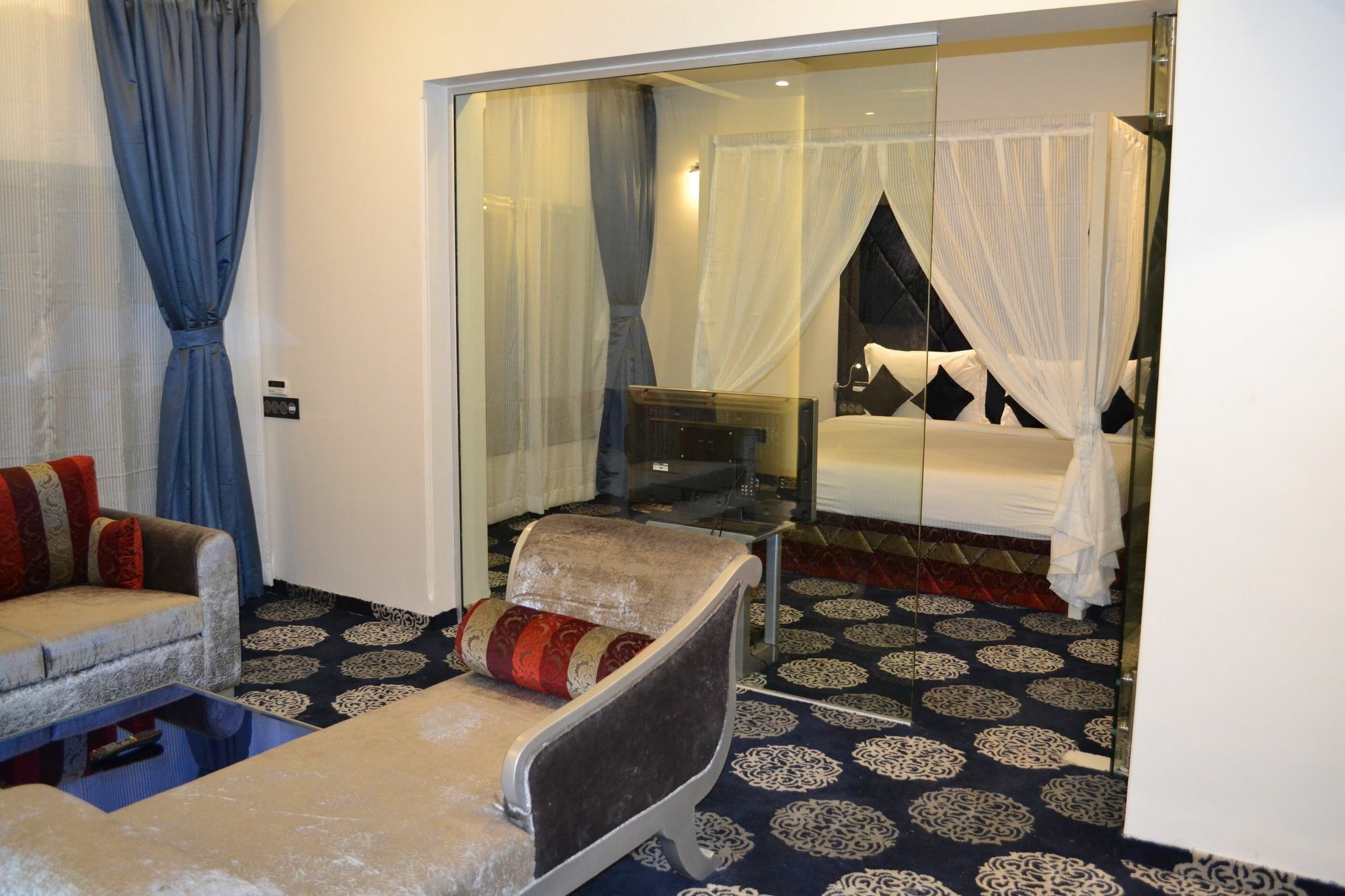 วิตส์ ศรณัม Hotel ธาเน ภายนอก รูปภาพ