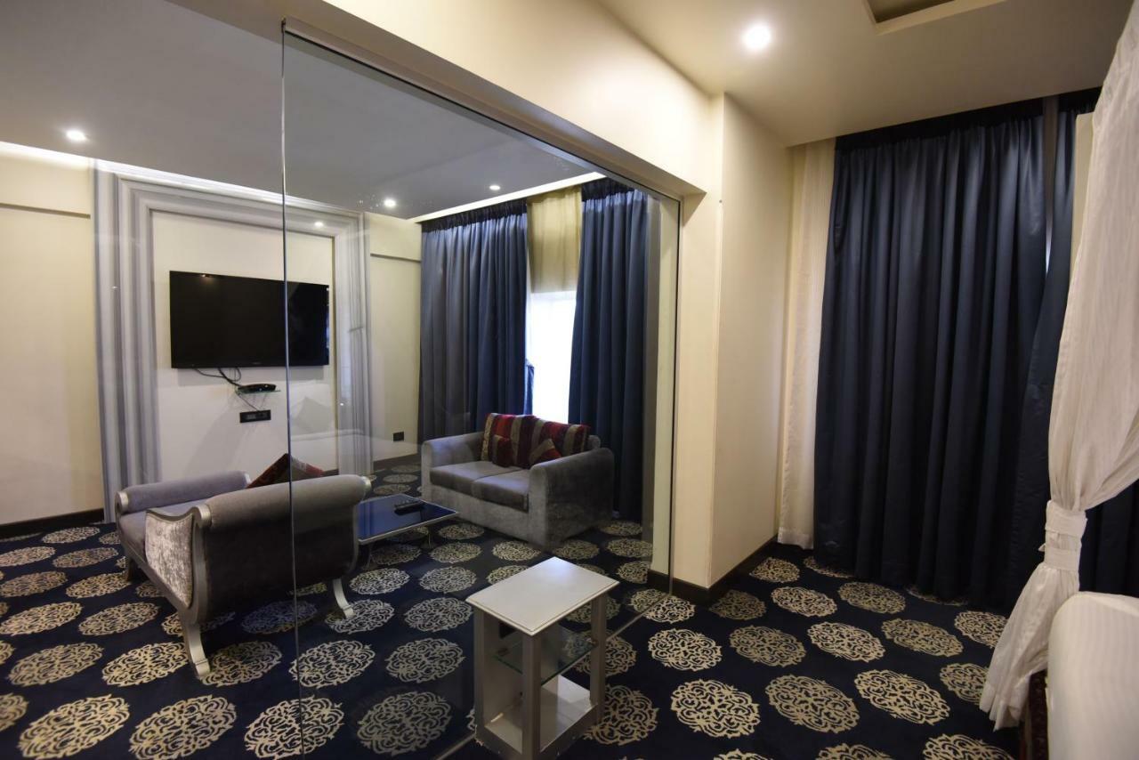 วิตส์ ศรณัม Hotel ธาเน ภายนอก รูปภาพ