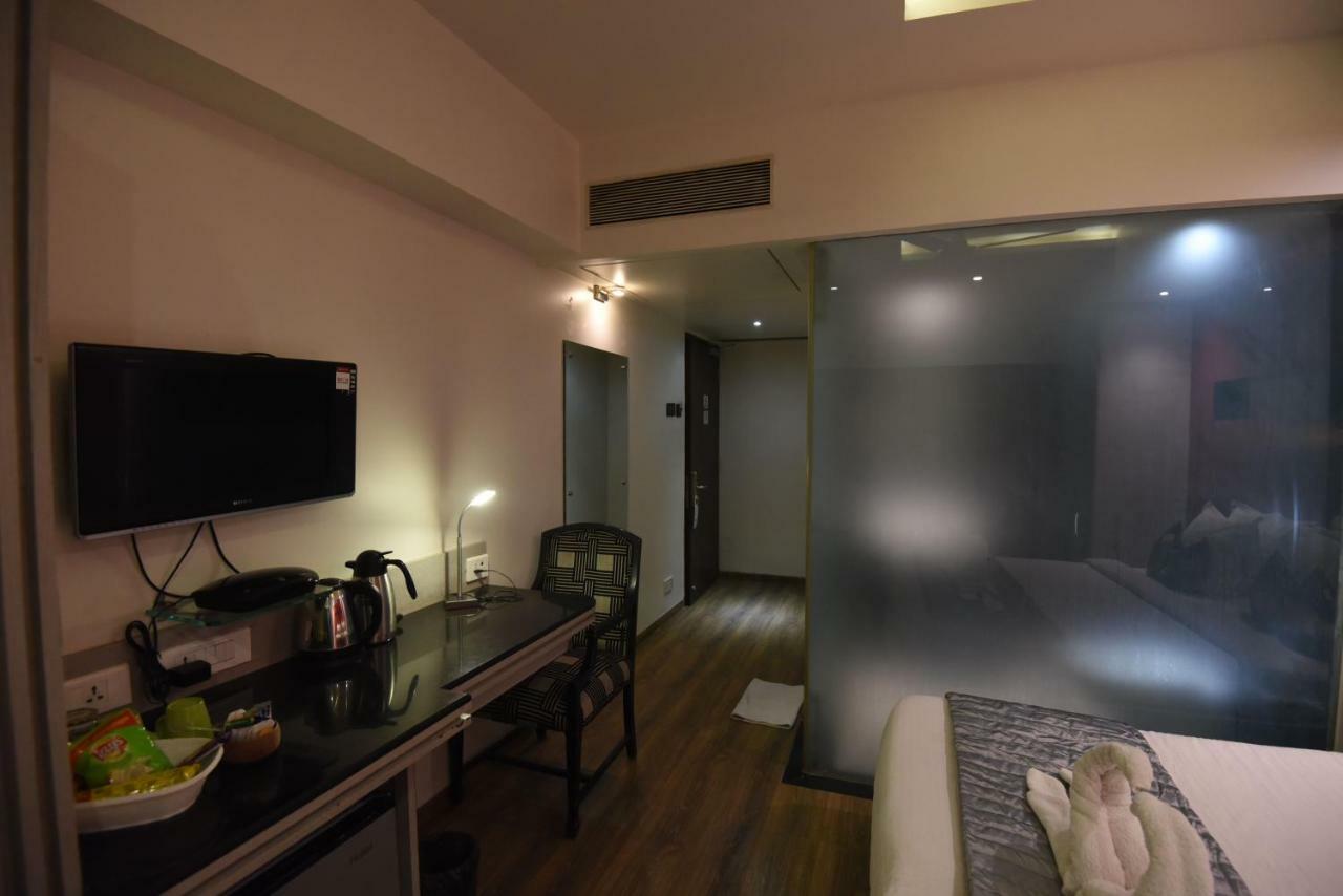 วิตส์ ศรณัม Hotel ธาเน ภายนอก รูปภาพ